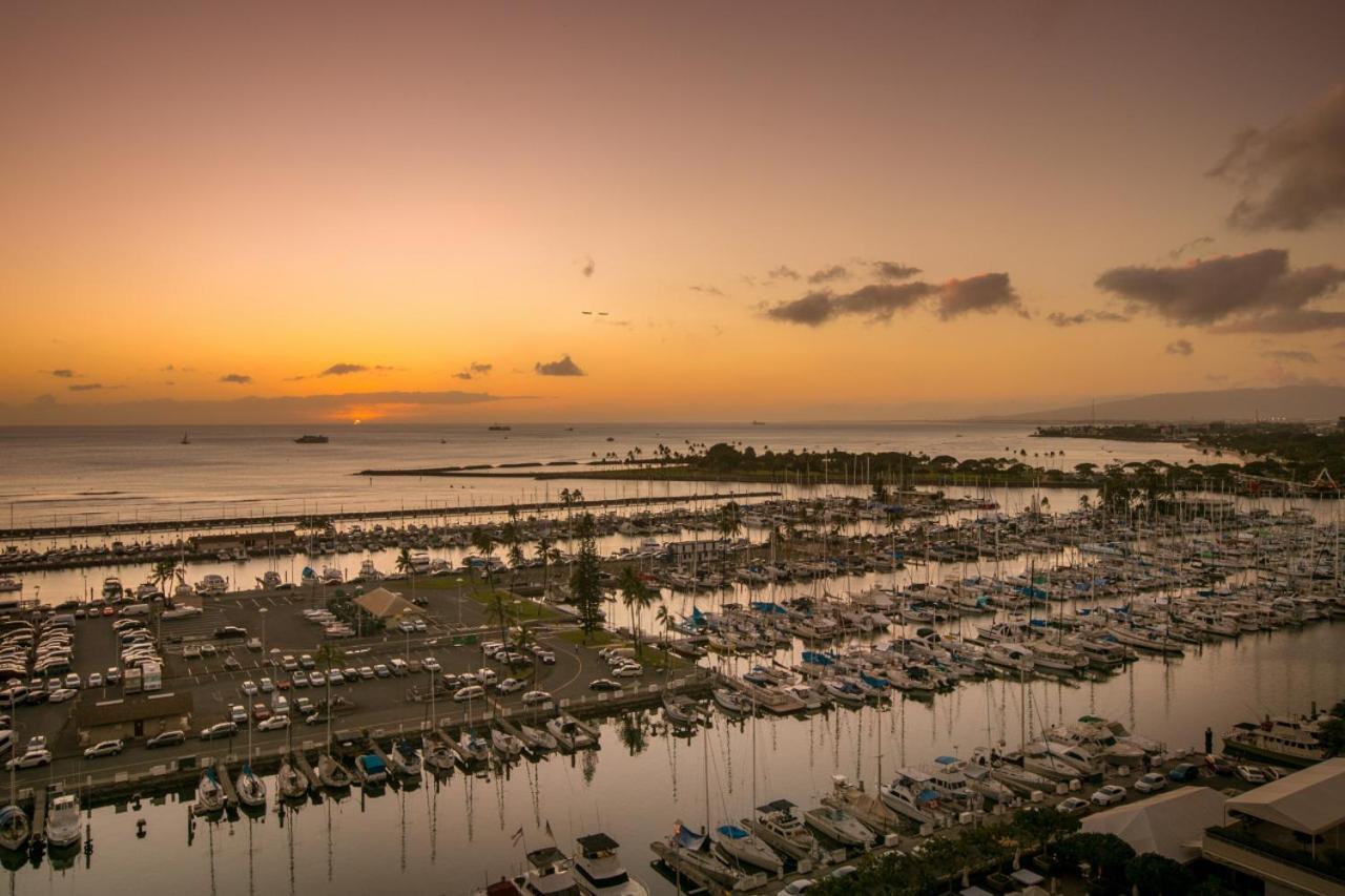 Ocean Front Amazing One Bedroom Condo Honolulu Exterior photo